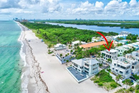 Casa en alquiler en Hollywood, Florida, 3 dormitorios, 342.44 m2 № 2057726 - foto 14