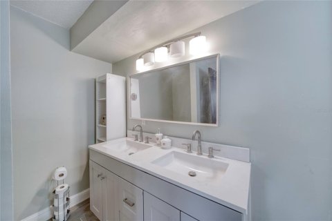 Casa en venta en Ormond Beach, Florida, 4 dormitorios, 213.21 m2 № 1644128 - foto 19