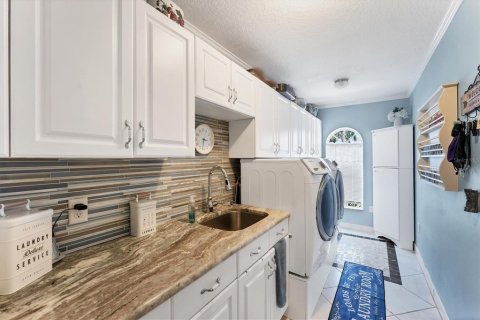 House in Bradenton, Florida 3 bedrooms, 216.28 sq.m. № 1746525 - photo 26