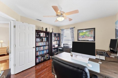 House in Bradenton, Florida 3 bedrooms, 216.28 sq.m. № 1746525 - photo 25