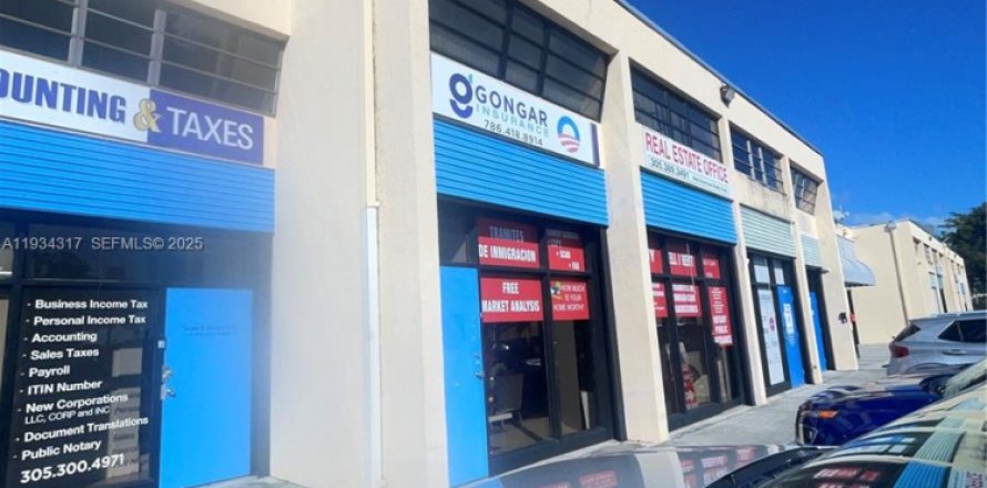 Propiedad comercial en Cutler Bay, Florida № 1992673