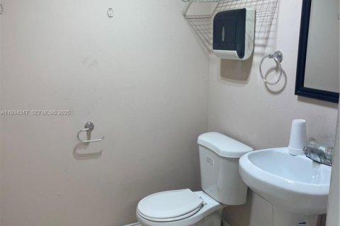 Immobilier commercial à vendre à Cutler Bay, Floride № 1992673 - photo 9