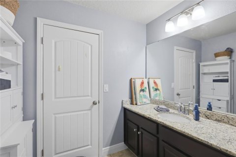 Casa en venta en Deltona, Florida, 5 dormitorios, 355.63 m2 № 2223483 - foto 23