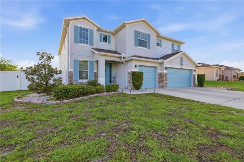 Casa en venta en Deltona, Florida, 5 dormitorios, 355.63 m2 № 2223483 - foto 2