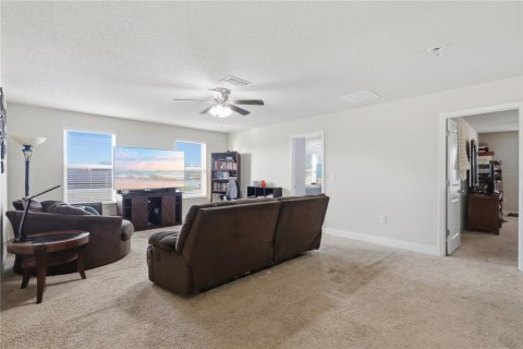 Casa en venta en Deltona, Florida, 5 dormitorios, 355.63 m2 № 2223483 - foto 28