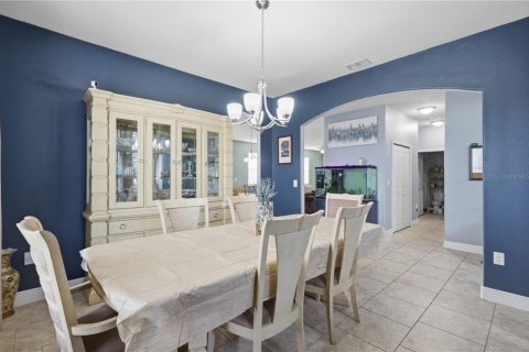 Casa en venta en Deltona, Florida, 5 dormitorios, 355.63 m2 № 2223483 - foto 9