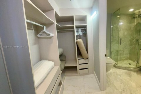 Copropriété à vendre à Bay Harbor Islands, Floride: 2 chambres, 106.19 m2 № 1979158 - photo 7