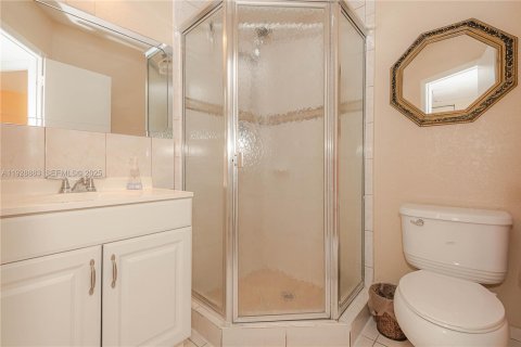 Condominio en venta en Lauderdale Lakes, Florida, 2 dormitorios, 87.7 m2 № 1987741 - foto 23