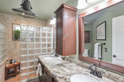 House in Davie, Florida 2 bedrooms, 121.7 sq.m. № 1731742 - photo 19