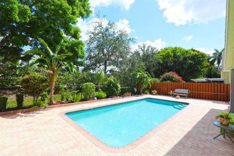 House in Davie, Florida 2 bedrooms, 121.7 sq.m. № 1731742 - photo 23