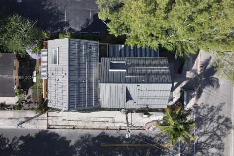 Townhouse in Miami, Florida 4 bedrooms, 201.6 sq.m. № 1217022 - photo 11