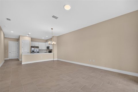 House in Port Charlotte, Florida 2 bedrooms, 134.06 sq.m. № 2321610 - photo 9