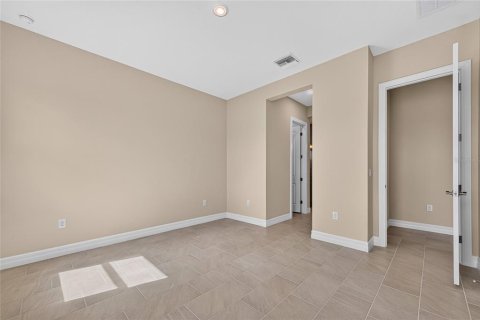 House in Port Charlotte, Florida 2 bedrooms, 134.06 sq.m. № 2321610 - photo 13