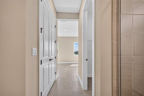 House in Port Charlotte, Florida 2 bedrooms, 134.06 sq.m. № 2321610 - photo 15