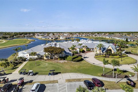 House in Port Charlotte, Florida 2 bedrooms, 134.06 sq.m. № 2321610 - photo 29