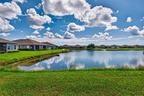 House in Port Charlotte, Florida 2 bedrooms, 134.06 sq.m. № 2321610 - photo 5