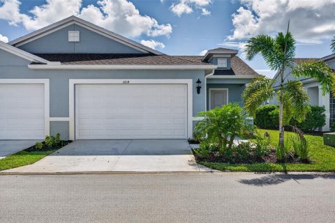 House in Port Charlotte, Florida 2 bedrooms, 134.06 sq.m. № 2321610