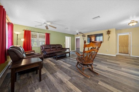 House in Inglis, Florida 2 bedrooms, 144.37 sq.m. № 2105103 - photo 7