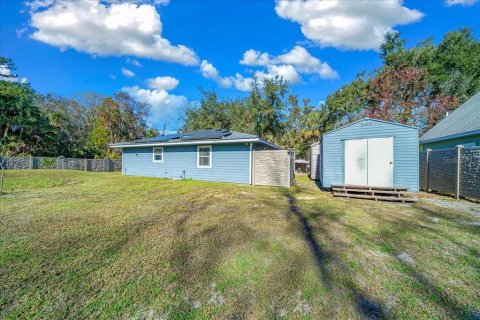 House in Inglis, Florida 2 bedrooms, 144.37 sq.m. № 2105103 - photo 23