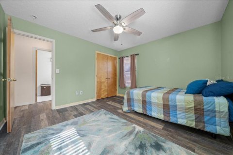 House in Inglis, Florida 2 bedrooms, 144.37 sq.m. № 2105103 - photo 18