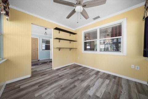 House in Inglis, Florida 2 bedrooms, 144.37 sq.m. № 2105103 - photo 12