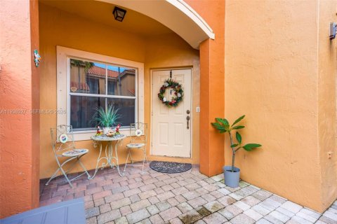Townhouse in Dania Beach, Florida 3 bedrooms, 129.23 sq.m. № 2005014 - photo 30