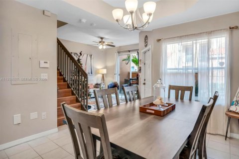 Townhouse in Dania Beach, Florida 3 bedrooms, 129.23 sq.m. № 2005014 - photo 6