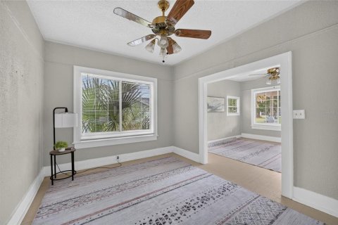 House in Ocala, Florida 3 bedrooms, 117.71 sq.m. № 2258285 - photo 6