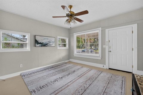 House in Ocala, Florida 3 bedrooms, 117.71 sq.m. № 2258285 - photo 3