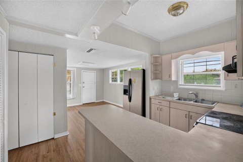 House in Ocala, Florida 3 bedrooms, 117.71 sq.m. № 2258285 - photo 11