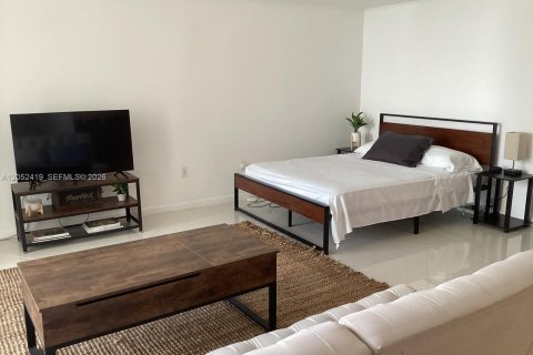 Condo in Miami, Florida  № 2168375 - photo 7