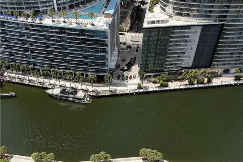 Condo in Miami, Florida  № 2168375 - photo 16