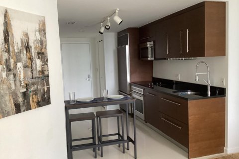 Condo in Miami, Florida  № 2168375 - photo 5