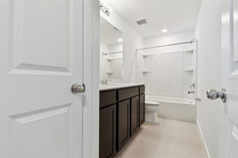 Villa ou maison à vendre à Parrish, Floride: 4 chambres, 268.86 m2 № 1918152 - photo 13
