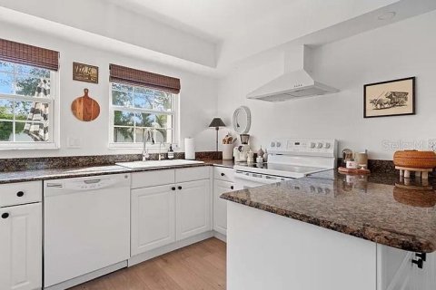 Villa ou maison à louer à Seminole, Floride: 4 chambres, 133.78 m2 № 2105194 - photo 13