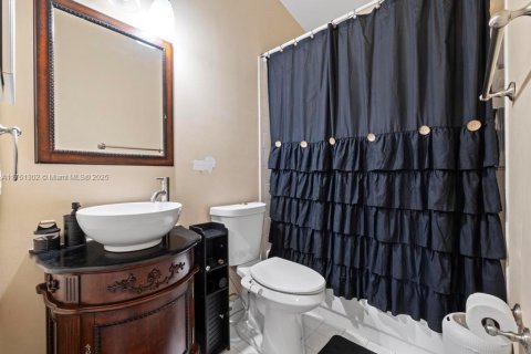 House in Royal Palm Beach, Florida 3 bedrooms, 147.62 sq.m. № 1706047 - photo 29