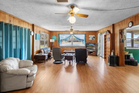 House in Inverness, Florida 3 bedrooms, 167.97 sq.m. № 1751155 - photo 9
