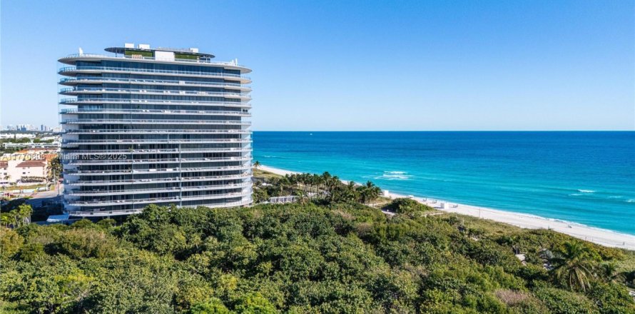 Кондоминиум с 2 спальнями в Майами-Бич, Флорида № 2037624