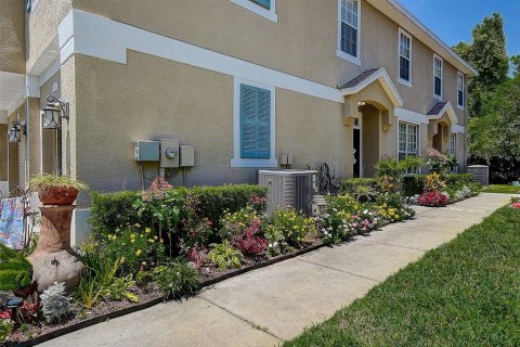 Touwnhouse à vendre à New Port Richey, Floride: 2 chambres, 109.25 m2 № 1737044 - photo 28