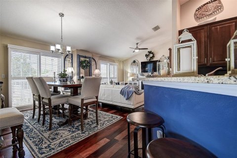 Touwnhouse à vendre à New Port Richey, Floride: 2 chambres, 109.25 m2 № 1737044 - photo 8
