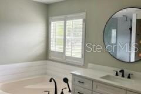Villa ou maison à vendre à Orlando, Floride: 4 chambres, 255.57 m2 № 2399286 - photo 13