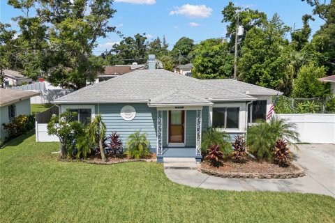 Villa ou maison à vendre à Saint Petersburg, Floride: 4 chambres, 145.67 m2 № 1911963 - photo 1