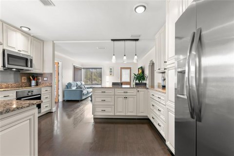Villa ou maison à vendre à Saint Petersburg, Floride: 4 chambres, 145.67 m2 № 1911963 - photo 10