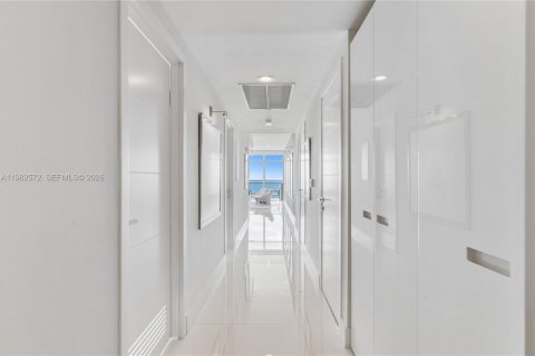 Copropriété à louer à Miami Beach, Floride: 3 chambres, 170.66 m2 № 2024254 - photo 12
