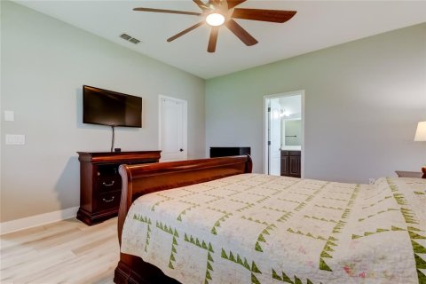 House in Riverview, Florida 4 bedrooms, 282.79 sq.m. № 1903658 - photo 12
