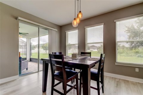 House in Riverview, Florida 4 bedrooms, 282.79 sq.m. № 1903658 - photo 8