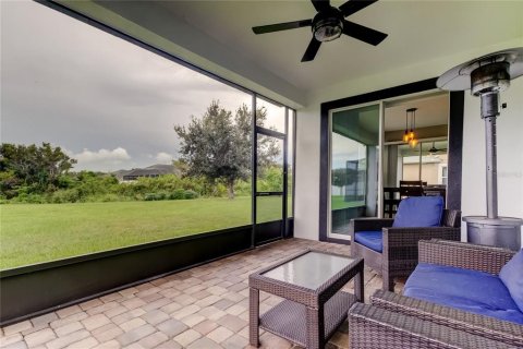 House in Riverview, Florida 4 bedrooms, 282.79 sq.m. № 1903658 - photo 9