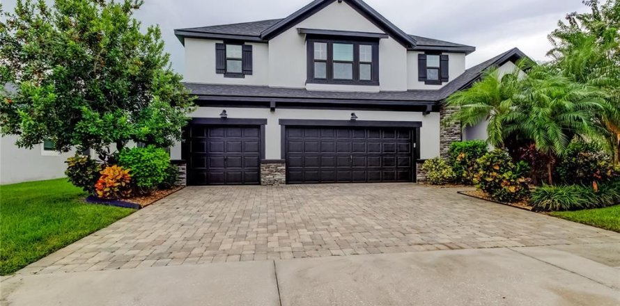 House in Riverview, Florida 4 bedrooms, 282.79 sq.m. № 1903658