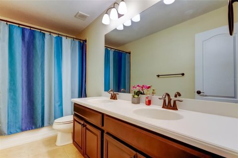 House in Riverview, Florida 4 bedrooms, 282.79 sq.m. № 1903658 - photo 23