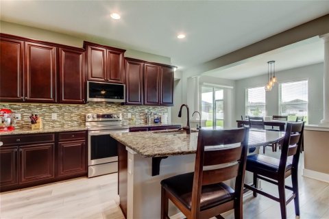House in Riverview, Florida 4 bedrooms, 282.79 sq.m. № 1903658 - photo 7